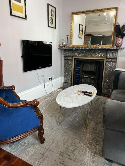 Central London Apartment * Londra